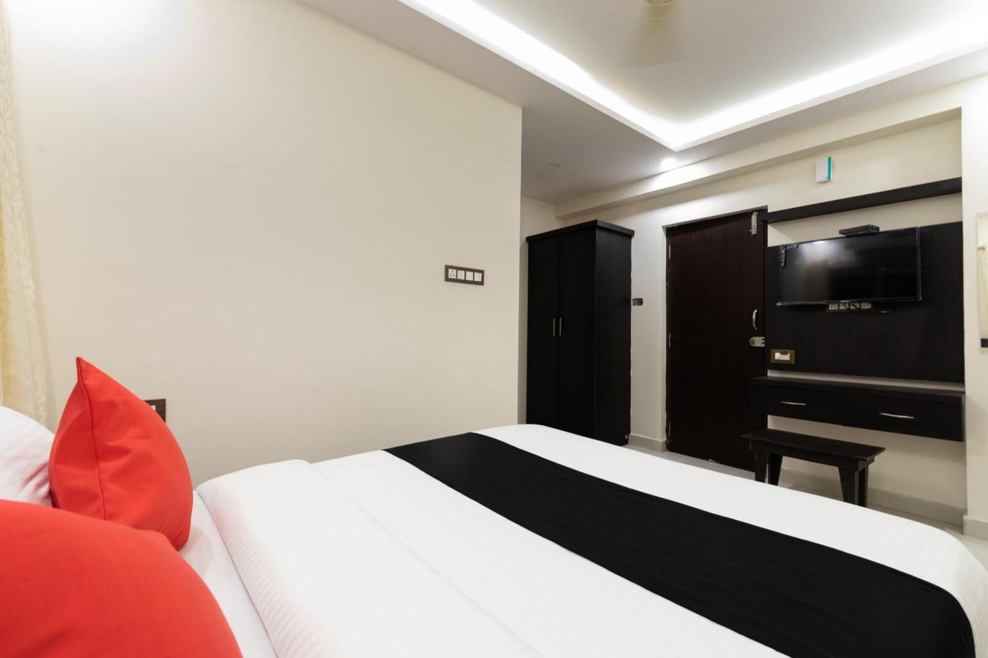 Super Capital O Choice Regal Suites Near Ragigudda Sri Prasanna Anjanayeswamy Temple Бангалор Екстериор снимка